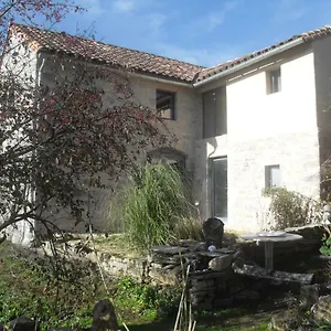  Hébergement de vacances Le Paillé France